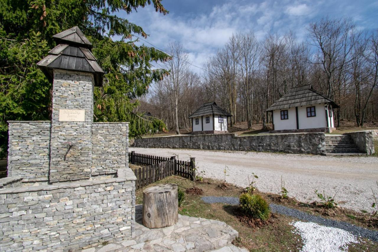 Holiday Park Hajducka Cesma Dubovsko Exterior foto